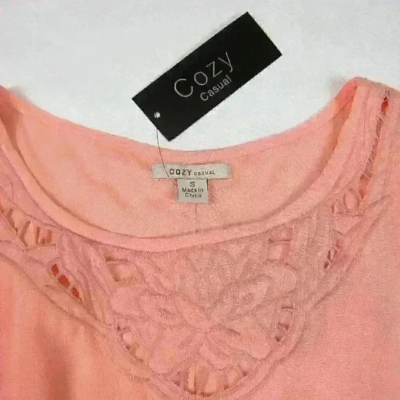 Cutout Sleeveless Top Size Small Embroidered Floral Flowy Boho Peachy Pink NEW - Picture 6 of 8